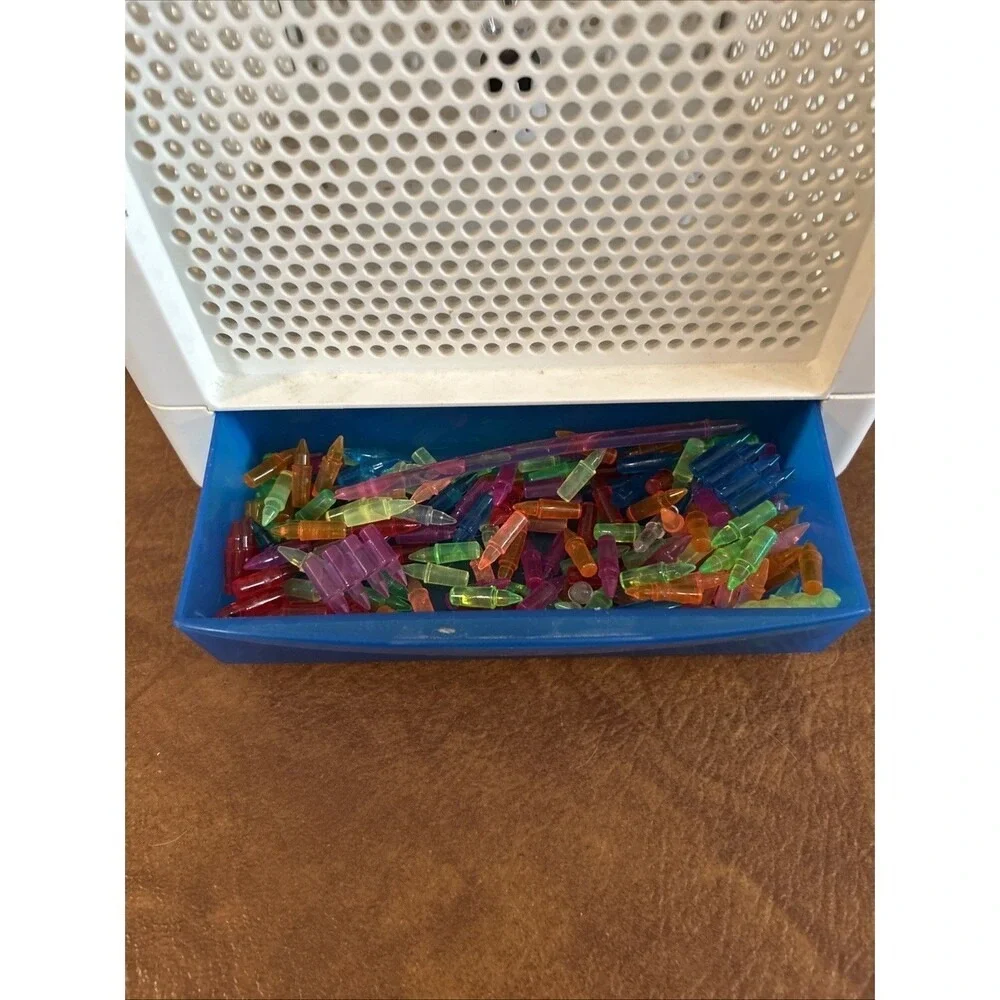 LITE BRITE CUBE 2001 Hasbro w/ 2 drawers of pegs. picture, & extra‎ peg Y2K VNT